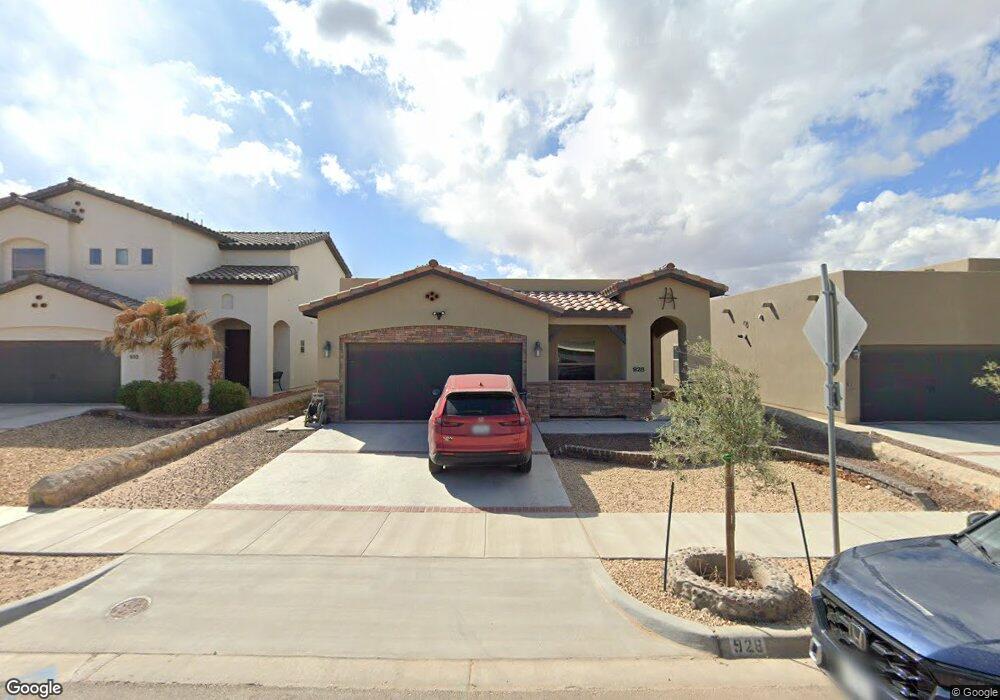 928 Clapham St, El Paso, TX 79928 - photo 1