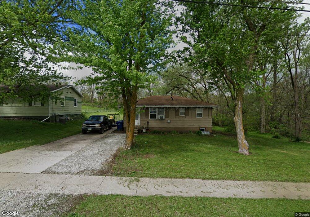 5212 South Union St, Des Moines, IA 50315 - photo 1