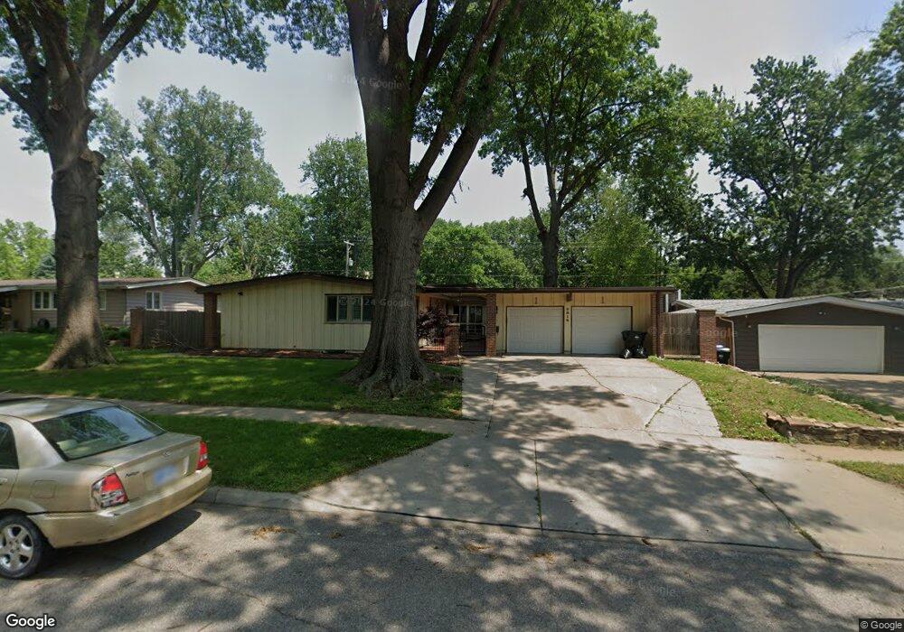 2816 SW Mulvane St, Topeka, KS 66611 - photo 1