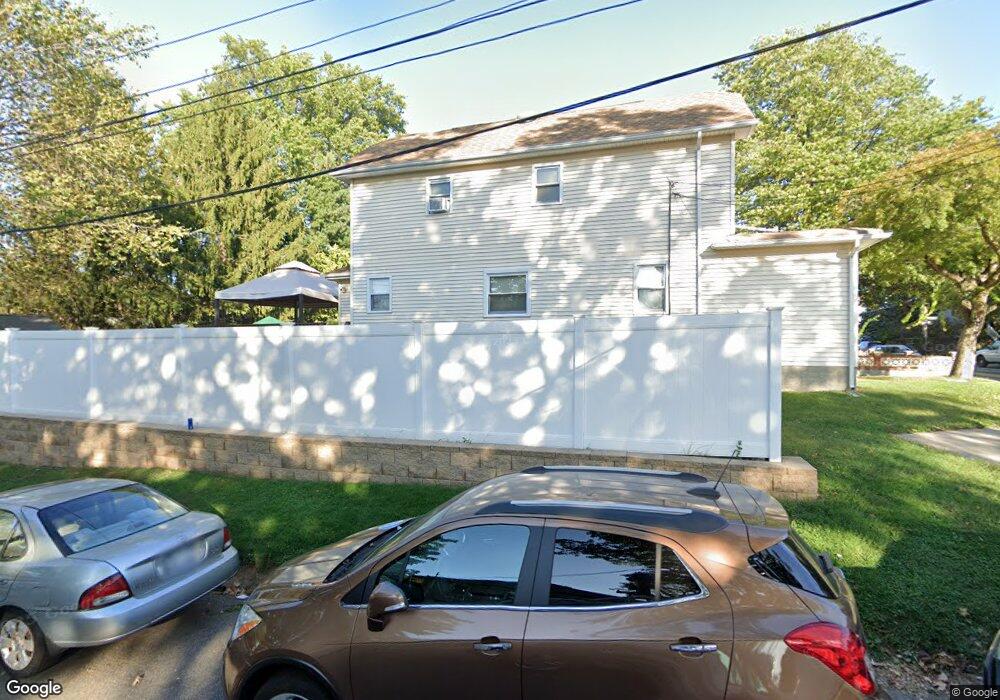 263 Watchogue Rd, Staten Island, NY 10314 - photo 1