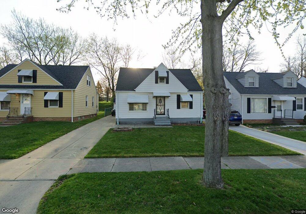 5417 Oakwood Ave, Maple Heights, OH 44137 - photo 1