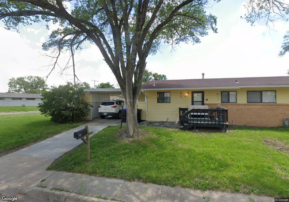 2013 SW 72nd St, Topeka, KS 66619 - photo 1