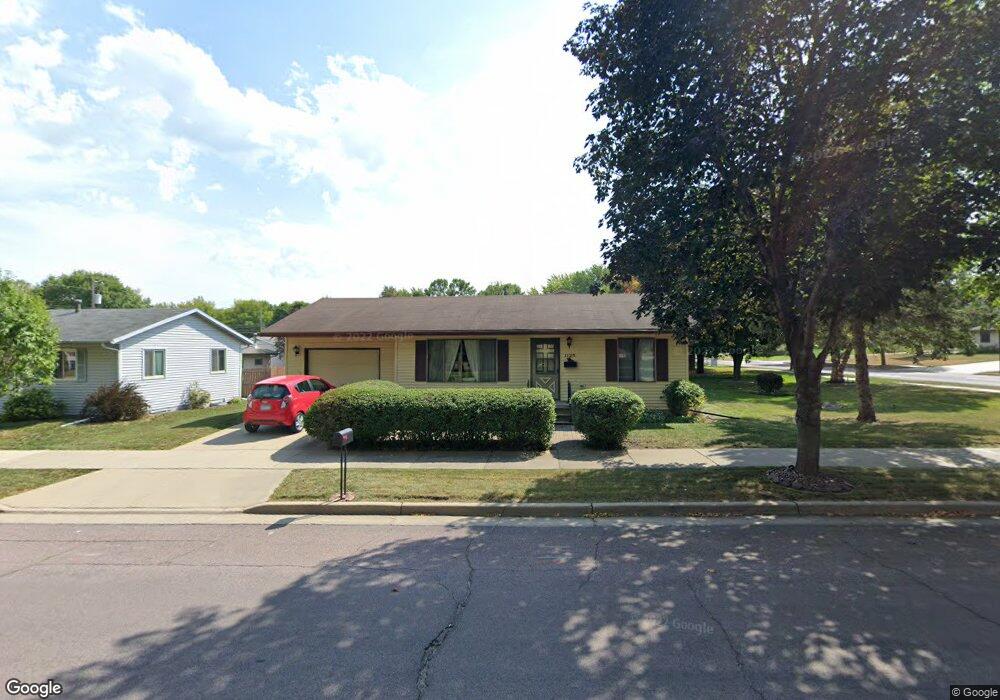1125 12th St N, New Ulm, MN 56073 - photo 1