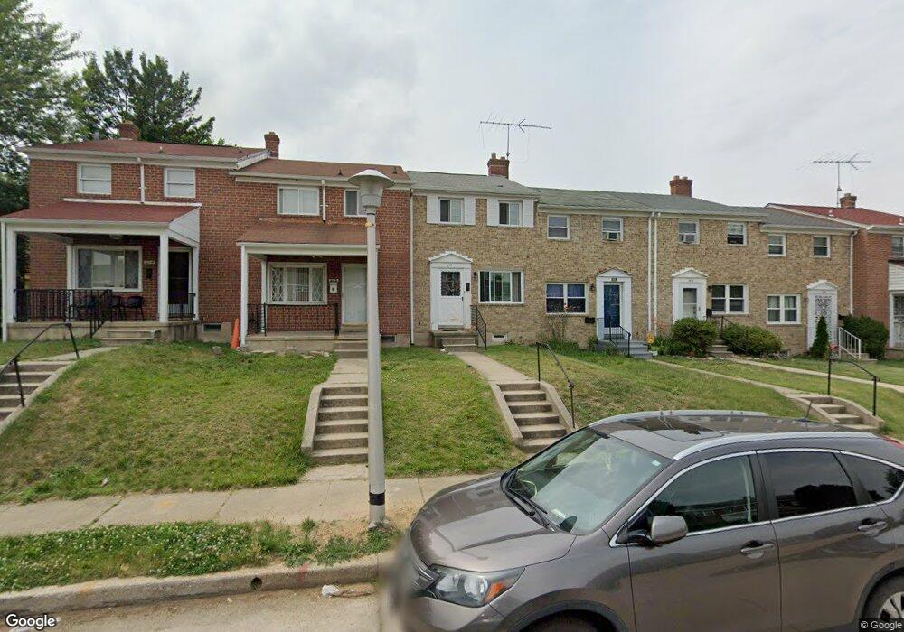 610 Queensgate Rd, Baltimore, MD 21229 - photo 1