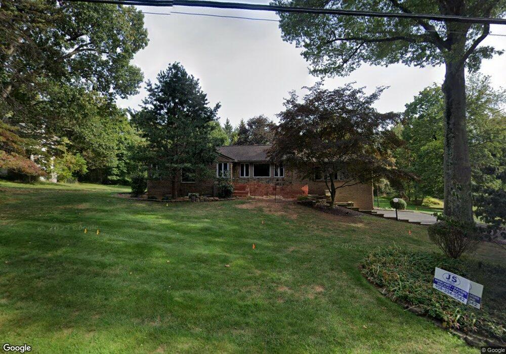 984 Spring Run Ln, Martinsville, NJ 08836 - photo 1