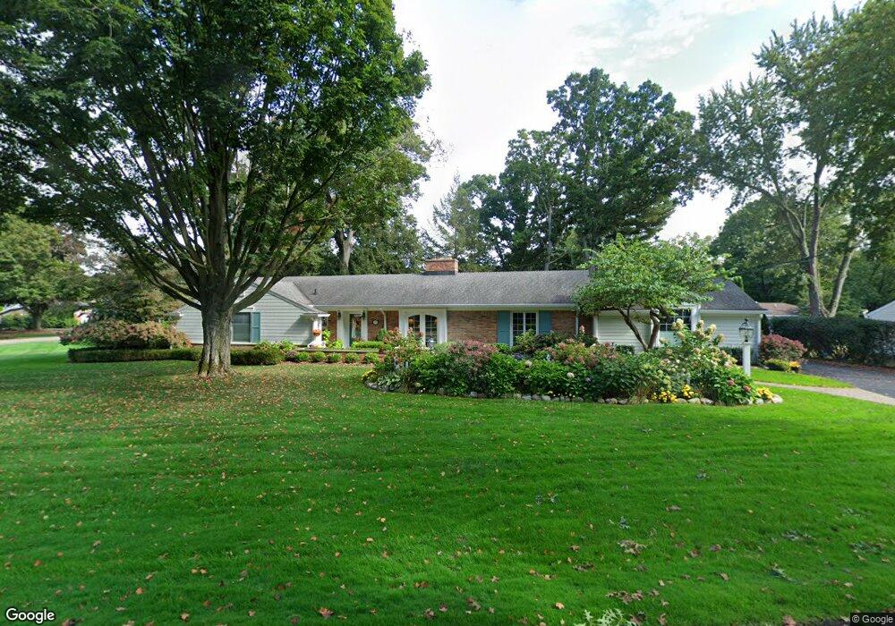 6129 Lantern Ln, Bloomfield Hills, MI 48301 - photo 1