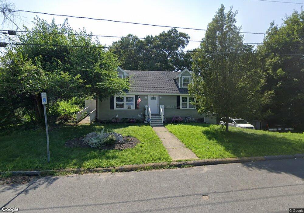 5 Sparkle Dr, Lawrence, MA 01843 - photo 1