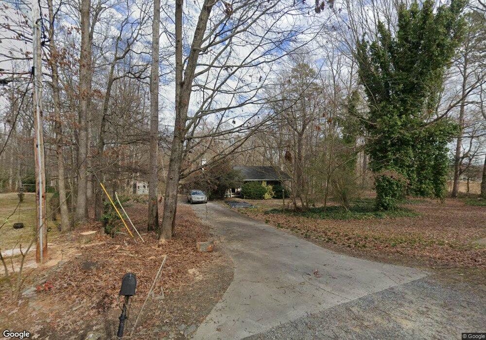 4934 Ridgeview Rd, High Point, NC 27263 - photo 1