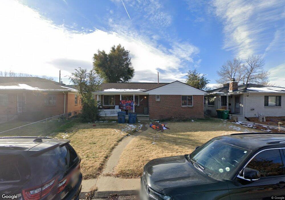 2371 Iola St, Aurora, CO 80010 - photo 1