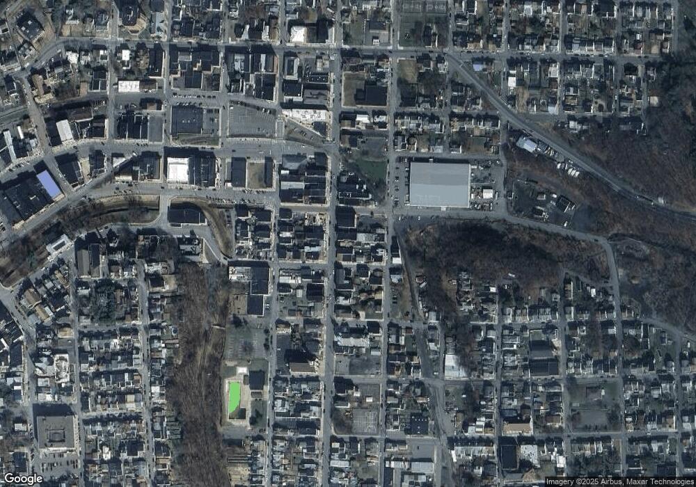 411 N Shamokin St, Shamokin, PA 17872 - photo 1