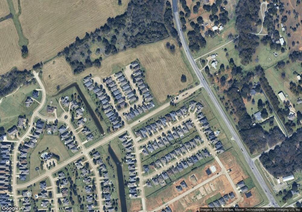 210 Captains Ct, Granbury, TX 76049 - photo 1