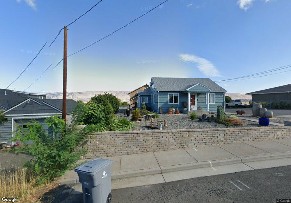 2521 E 12th St, the Dalles, OR 97058 - photo 1