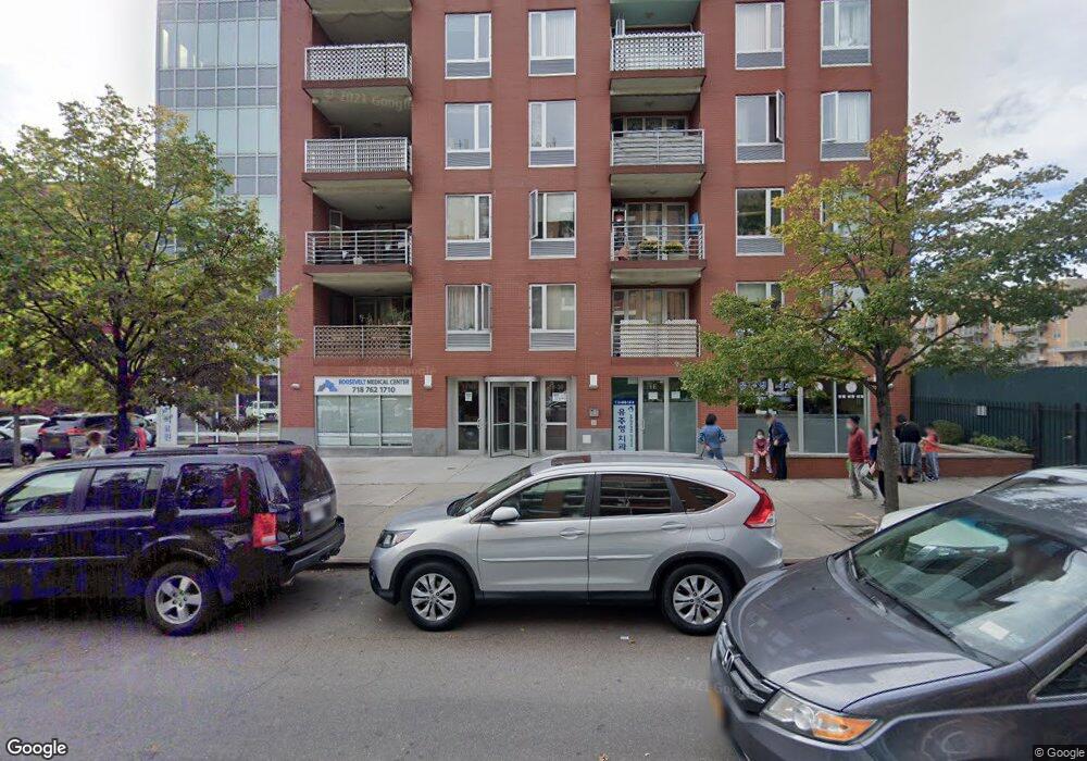 38-30 Parsons Blvd unit Phc, Flushing, NY 11354 - photo 1