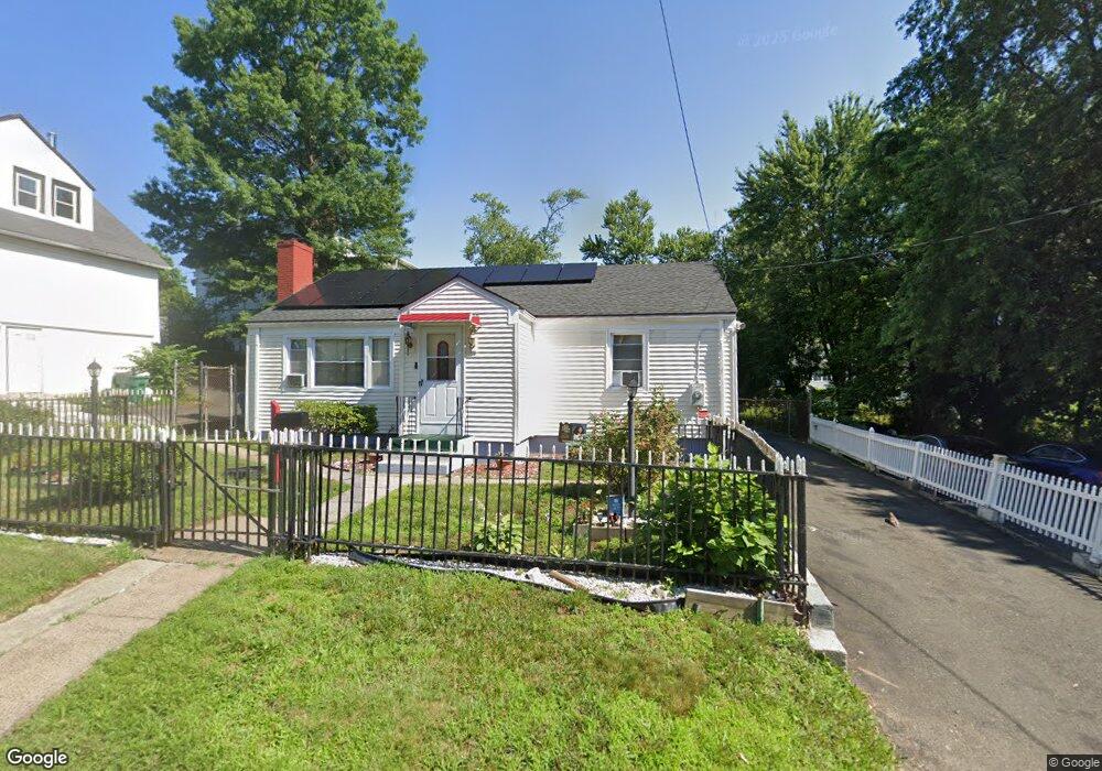 4 Gilbert Ave, Bloomfield, CT 06002 - photo 1