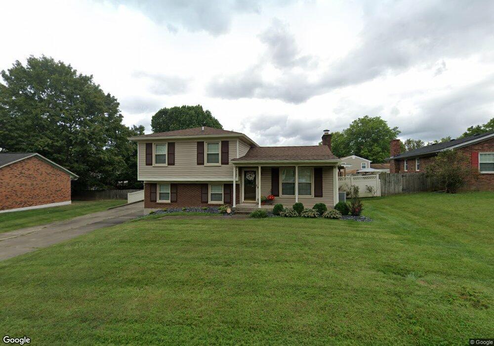 7604 Washington State Ct, Louisville, KY 40228 - photo 1