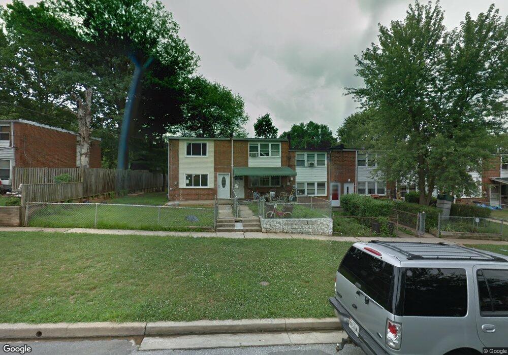 411 Burbank Ct, Halethorpe, MD 21227 - photo 1