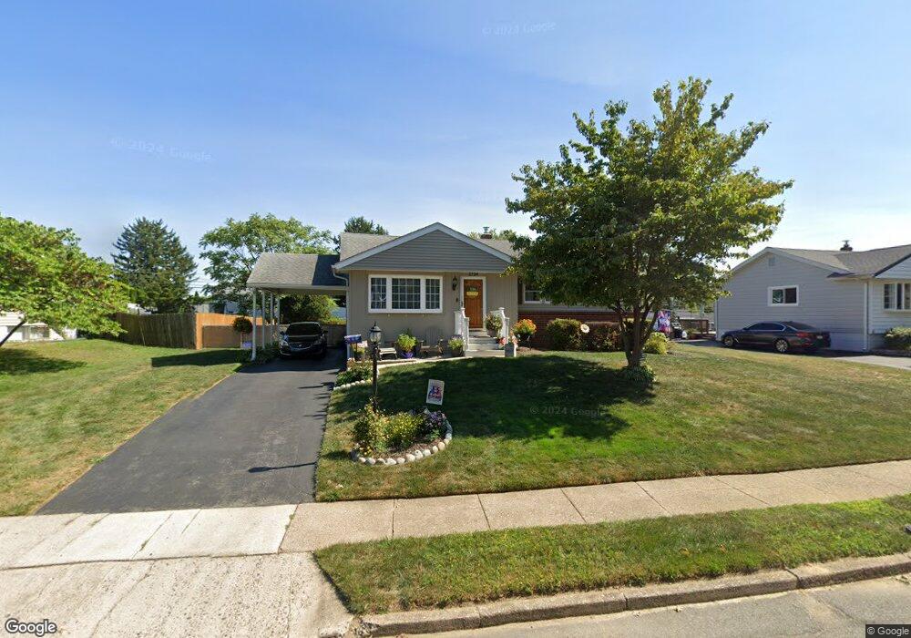 3734 Donegal Ln, Brookhaven, PA 19015 - photo 1