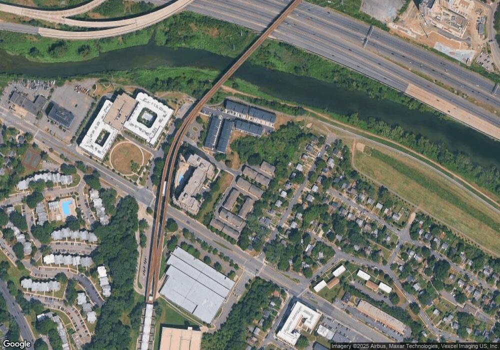 2313 Huntington Station Ct, Alexandria, VA 22303 - photo 1