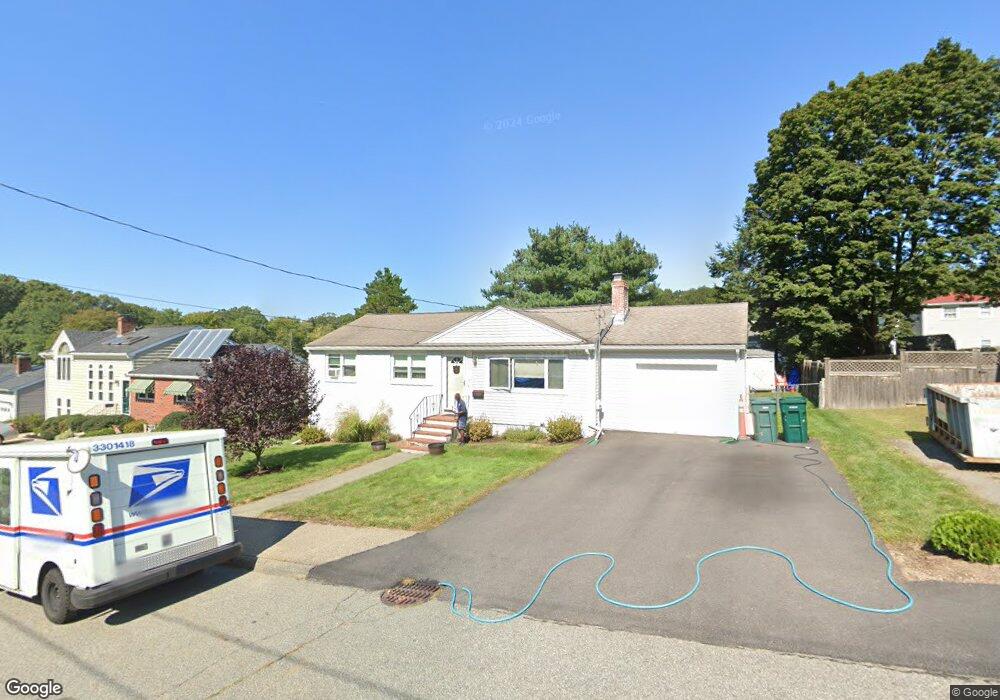 27 Woodcliff Rd, Holbrook, MA 02343 - photo 1