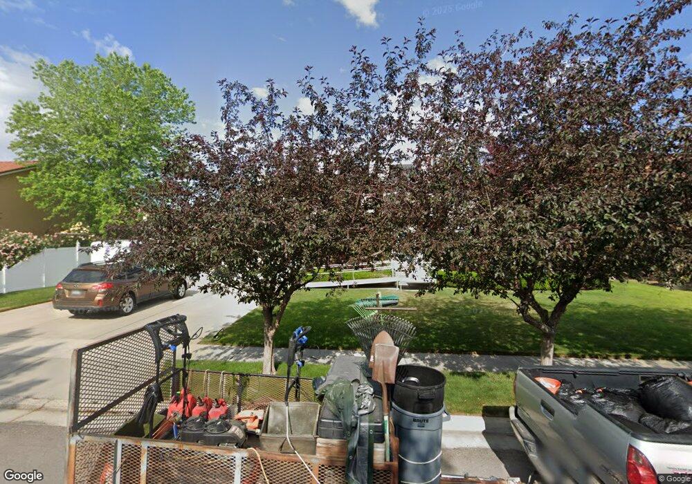 8994 Summer Crest Dr, Sandy, UT 84093 - photo 1