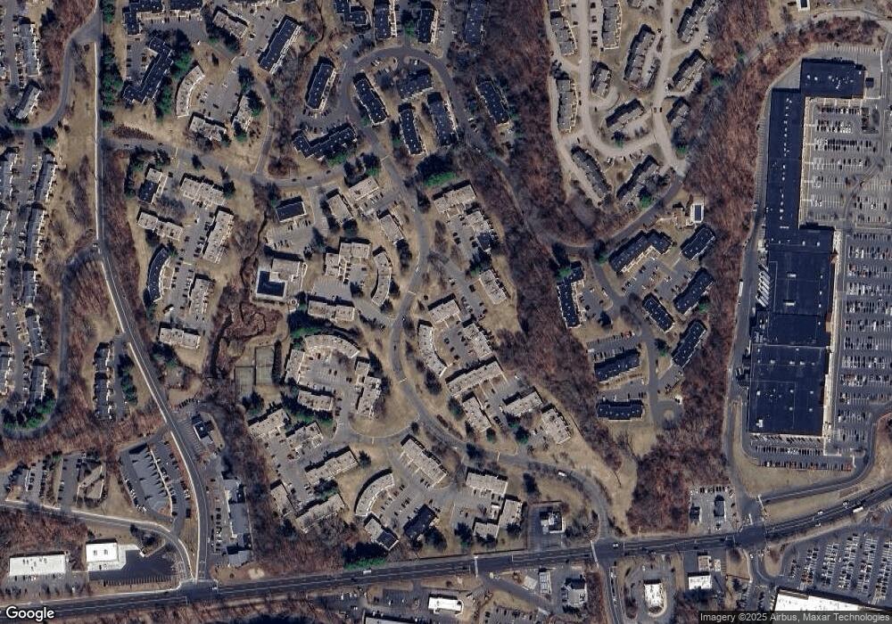 6 Holly Ct, Cromwell, CT 06416 - photo 1