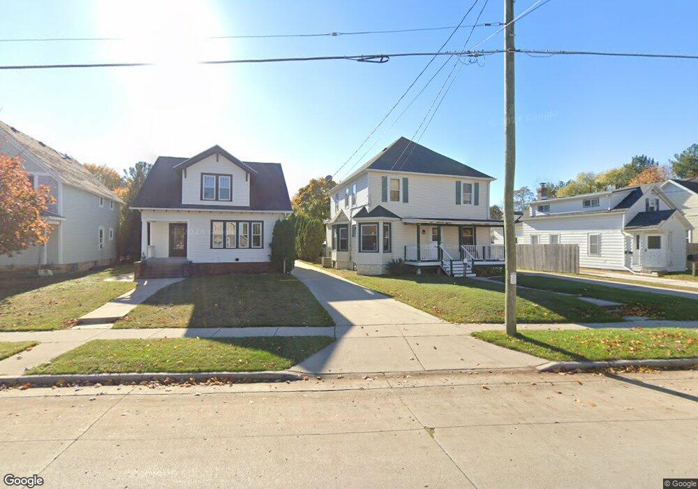 1837 Michigan Ave, Manitowoc, WI 54220 - photo 1