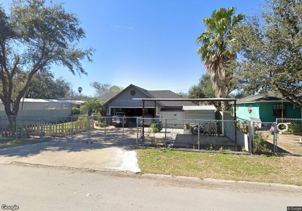 305 Pine St, Donna, TX 78537 - photo 1