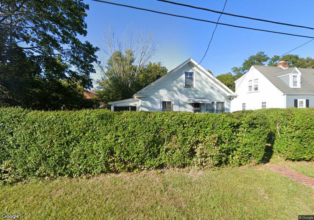 18 Hoppin Rd, Newport, RI 02840 - photo 1