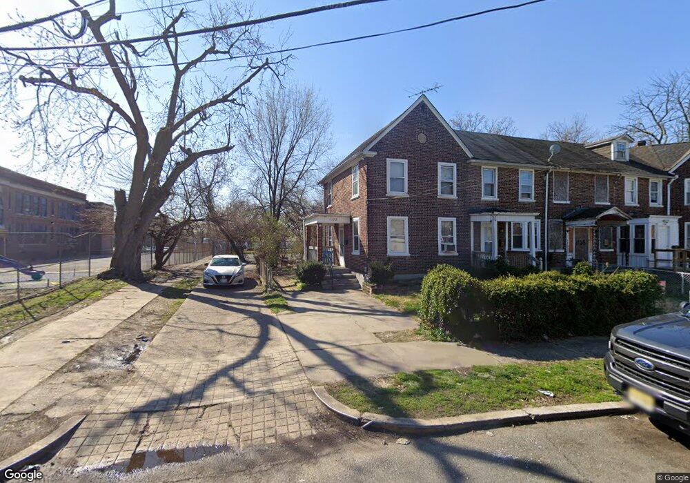 1172 S Octagon Rd, Camden, NJ 08104 - photo 1