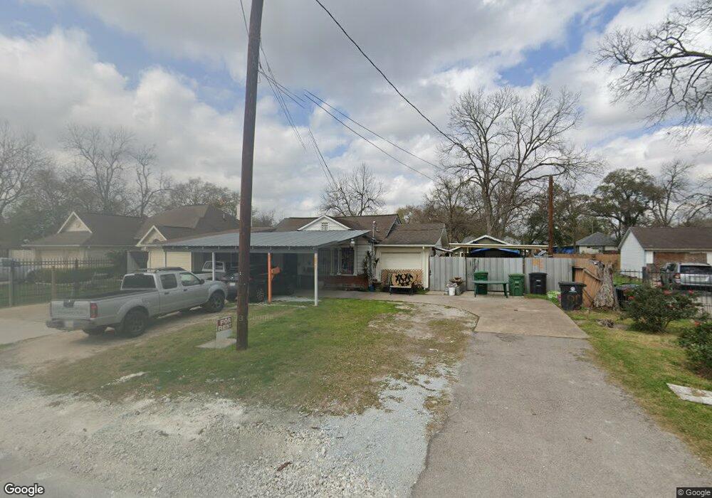 81 De Boll St, Houston, TX 77022 - photo 1