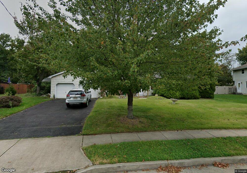 17 Mohawk Dr, Matawan, NJ 07747 - photo 1