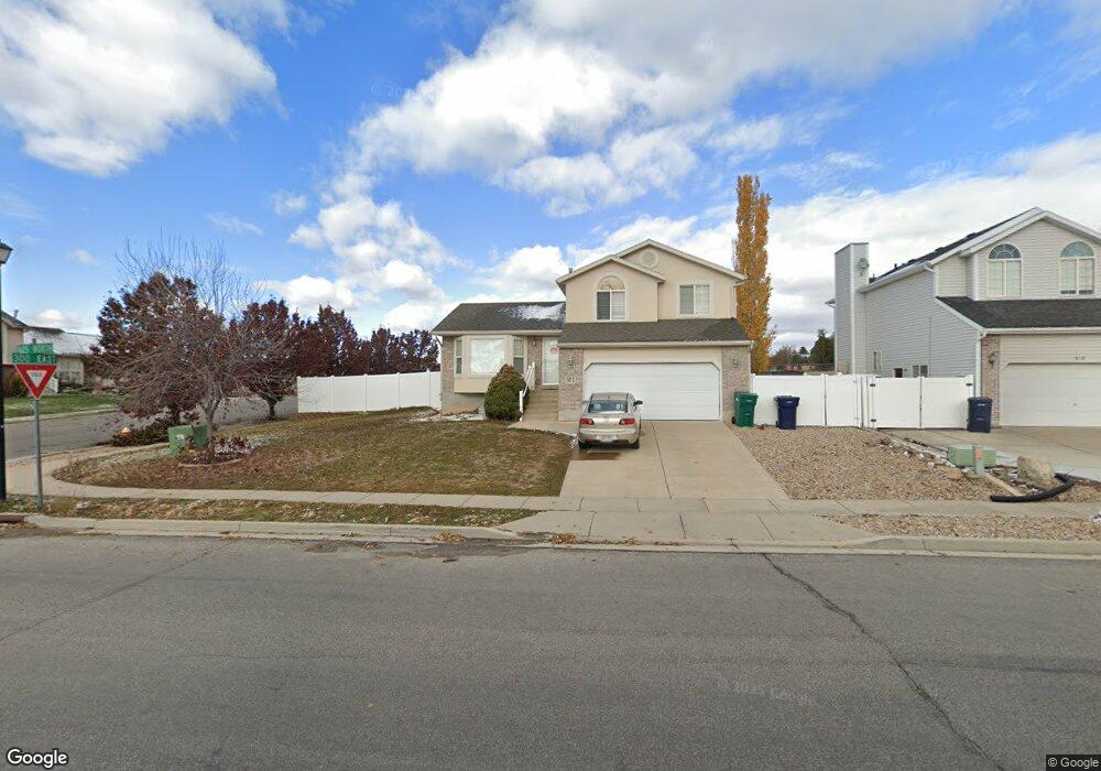 307 E 1625 N, Layton, UT 84041 - photo 1