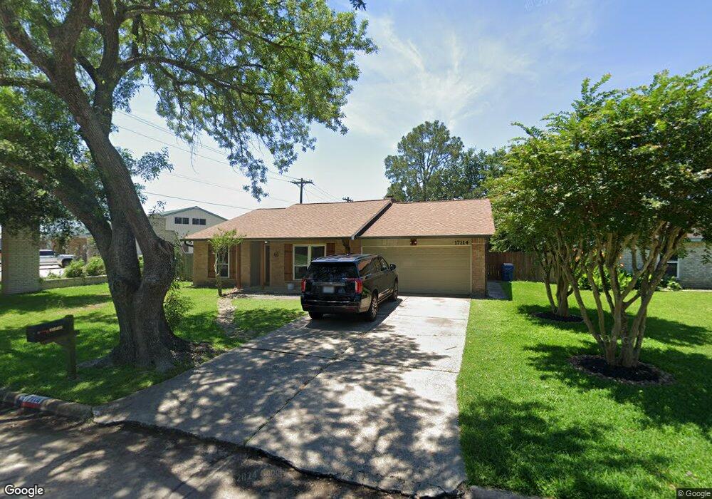 17114 Townes Rd, Friendswood, TX 77546 - photo 1