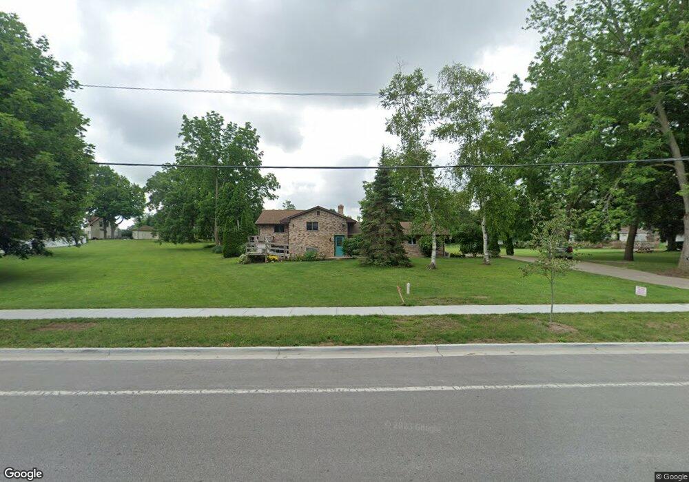 955 Flint St, Frankenmuth, MI 48734 - photo 1