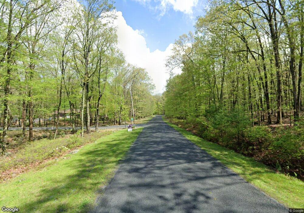 13-14 House Pond Ct, Paupack Township, PA 18428 - photo 1