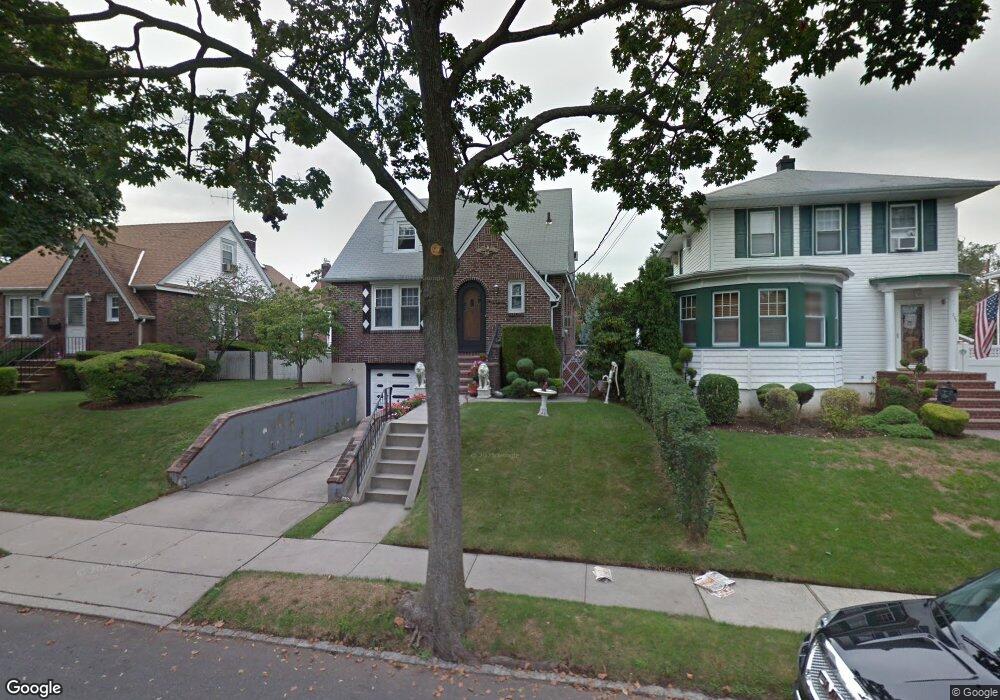 267 Edison St, Staten Island, NY 10306 - photo 1