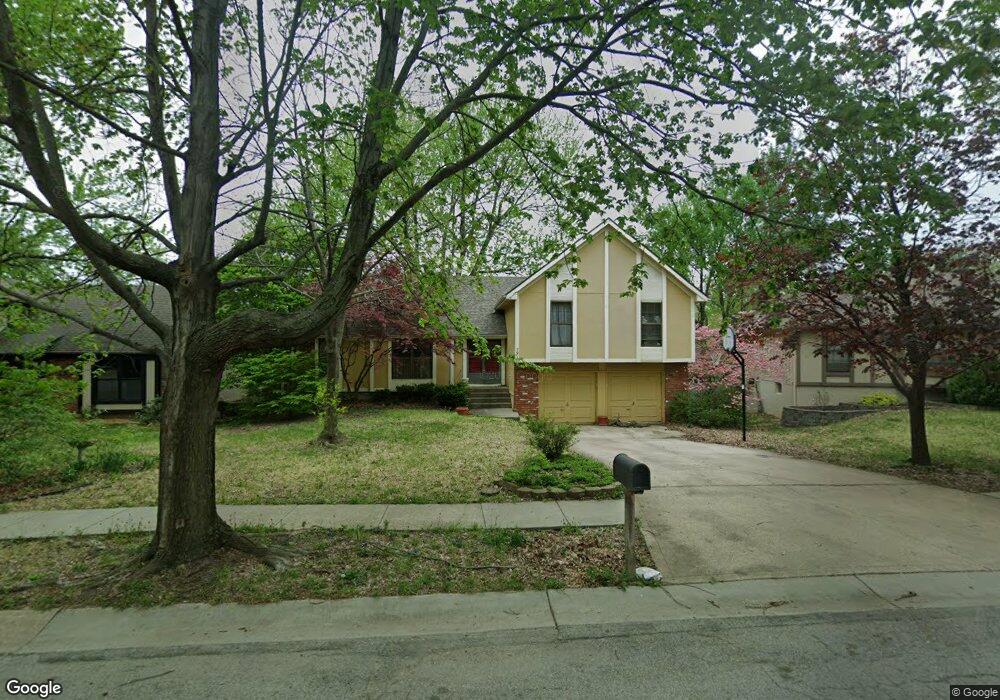 7918 Bradshaw St, Lenexa, KS 66215 - photo 1