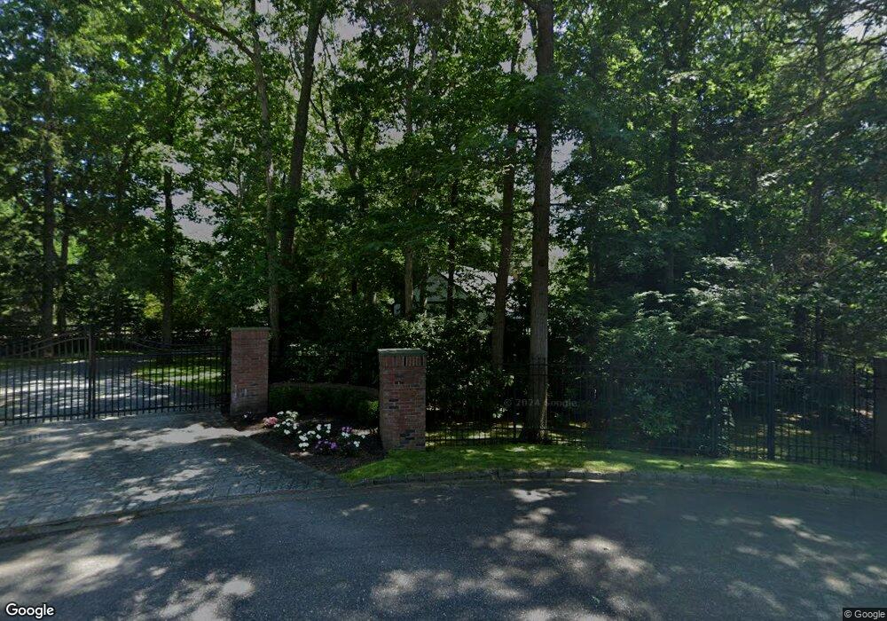 8 Littlewood Ln, Bayport, NY 11705 - photo 1