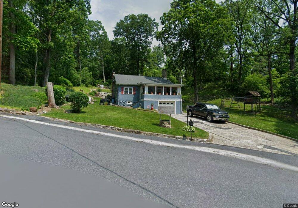 2141 Hillside Rd, Slatington, PA 18080 - photo 1
