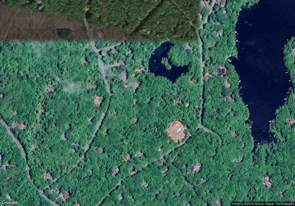 806 Willow Ct N, Hawley, PA 18428 - photo 1