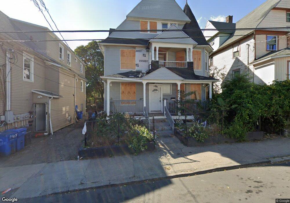 189 Willow St unit 3rd, Waterbury, CT 06710 - photo 1