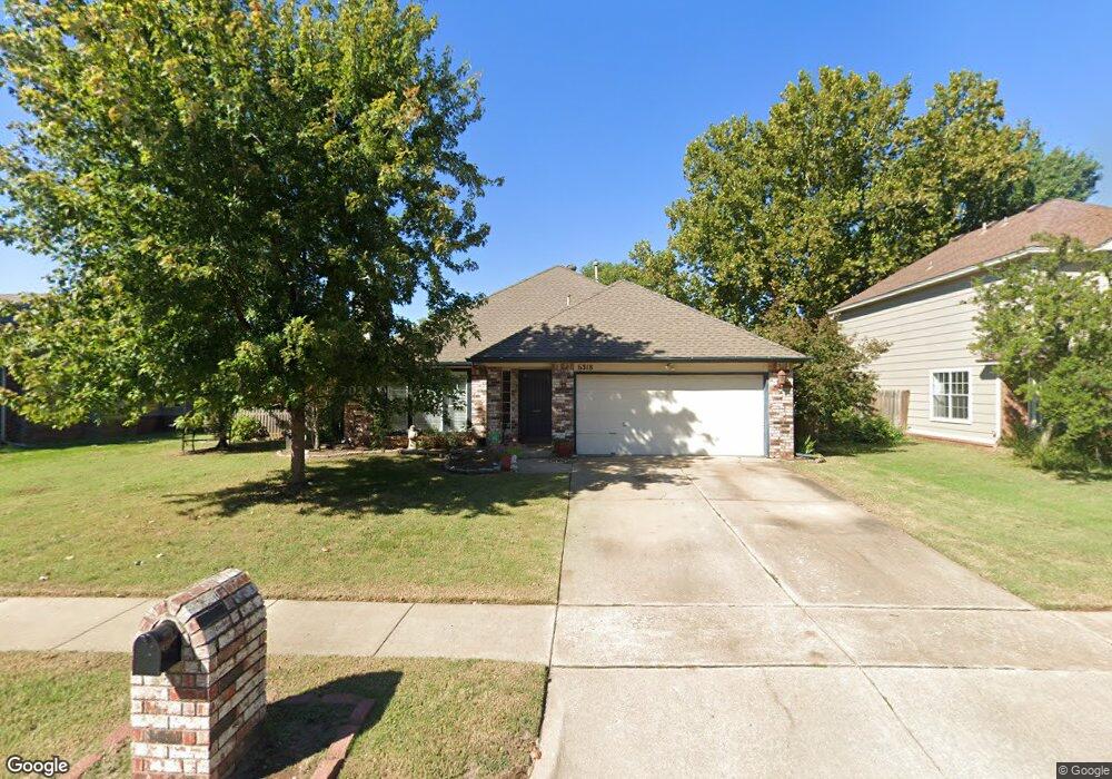 6318 S Date Place, Broken Arrow, OK 74011 - photo 1