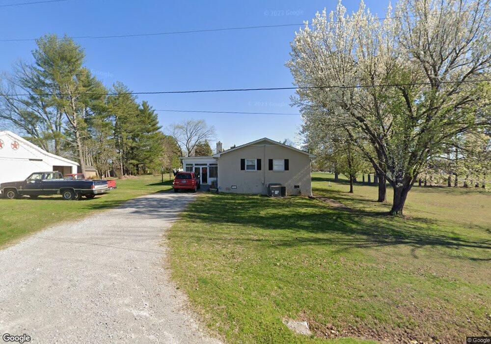 304 Meadowlark Dr, Shelbyville, TN 37160 - photo 1