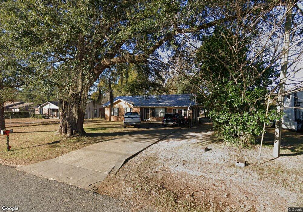 1402 Hall St, Bainbridge, GA 39819 - photo 1