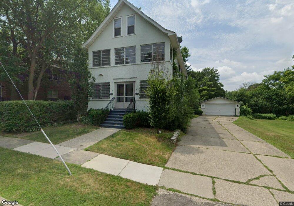 205 Muir Rd unit Bldg-Unit, Grosse Pointe Farms, MI 48236 - photo 1