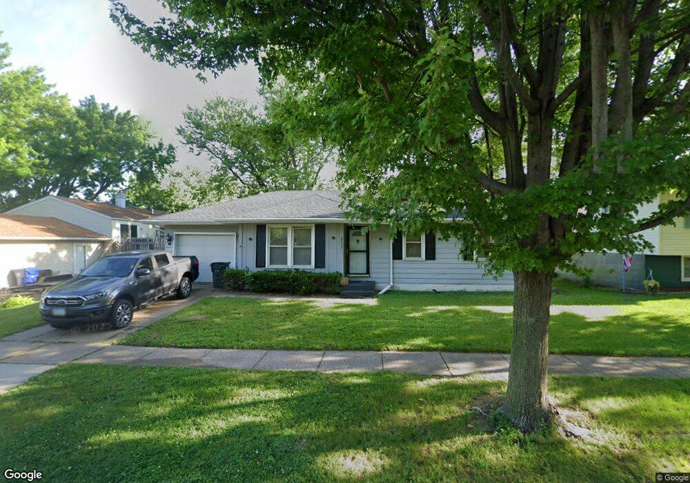 2238 W 55th St, Davenport, IA 52806 - photo 1