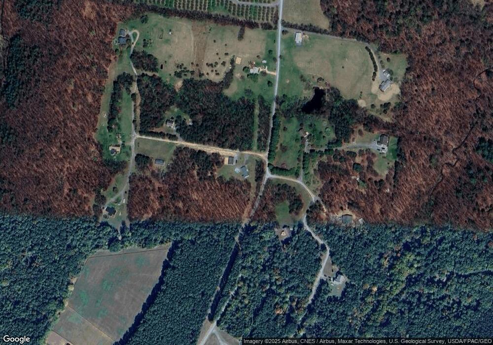 119 Tara Dr, Cross Junction, VA 22625 - photo 1