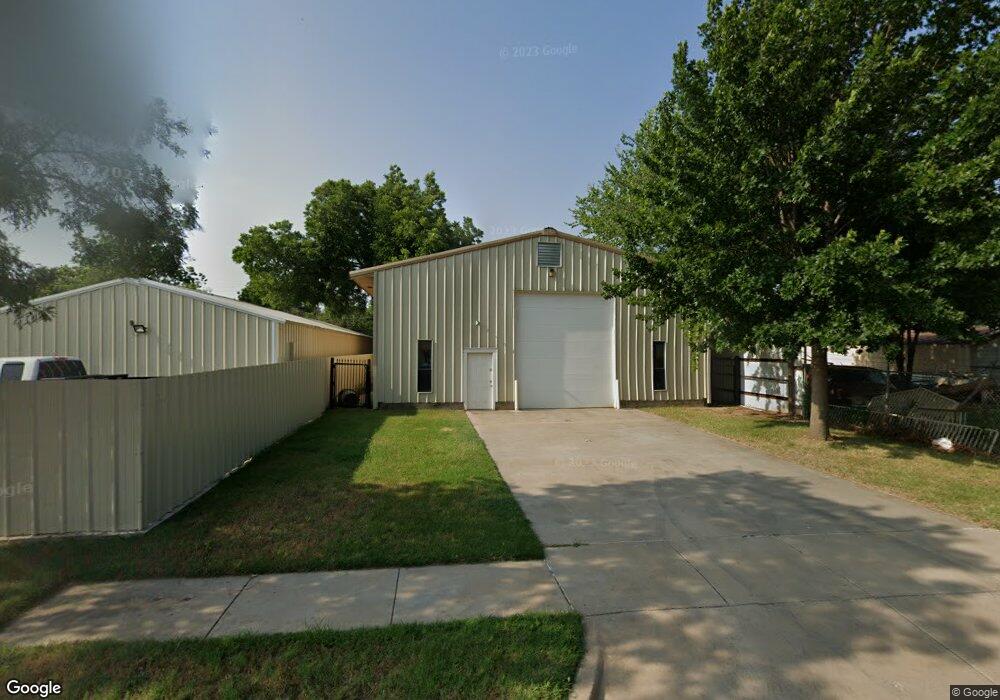 1411 33rd St, Wichita Falls, TX 76302 - photo 1