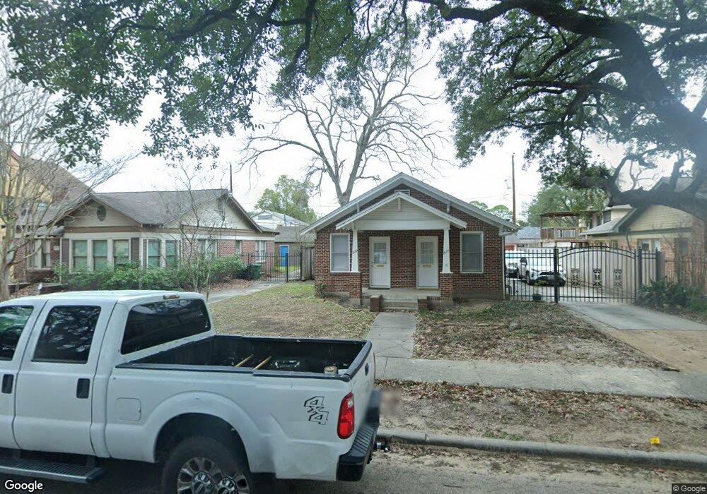 829 Pizer St, Houston, TX 77009 - photo 1