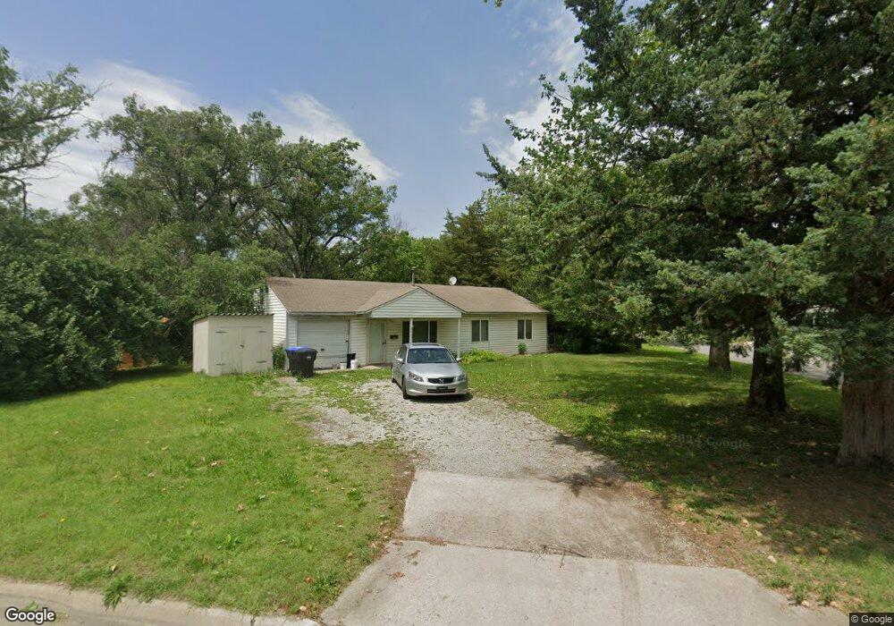 1400 SW Armagh St, Topeka, KS 66611 - photo 1